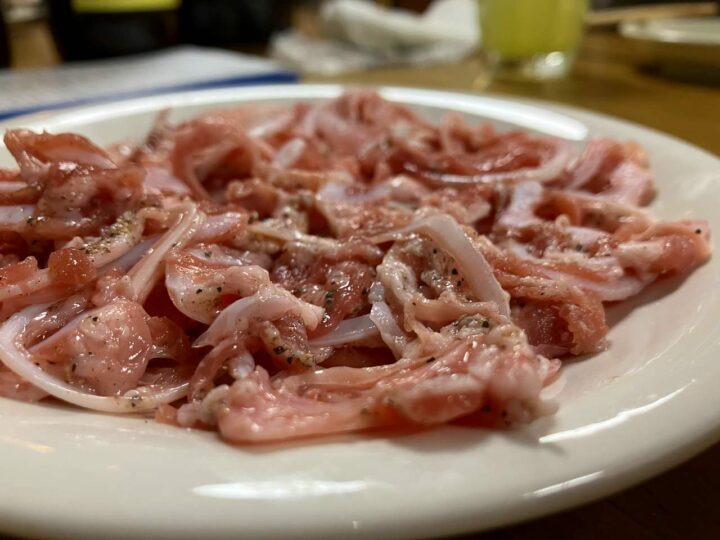 細かくカットされたなんこつ