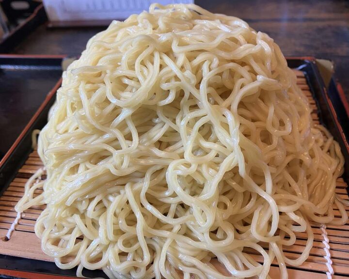 蕎麦屋なのに蕎麦をやってない龍光屋で2.5倍のつけ麺 特盛