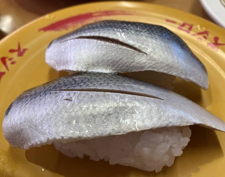 スシロー浜松幸店で期間限定のいくらに今が旬の浜名湖産コハダ