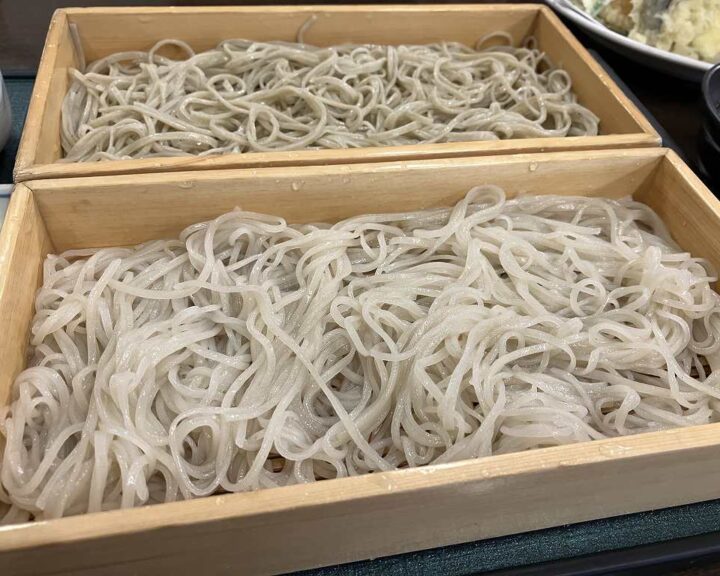 石臼挽き手打ちにこだわる軽井沢追分蕎麦匠きこりで あいもり