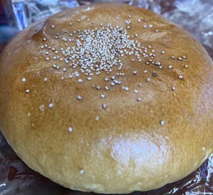 松月堂で自家製あんこと特製バターマーガリンのあんバター