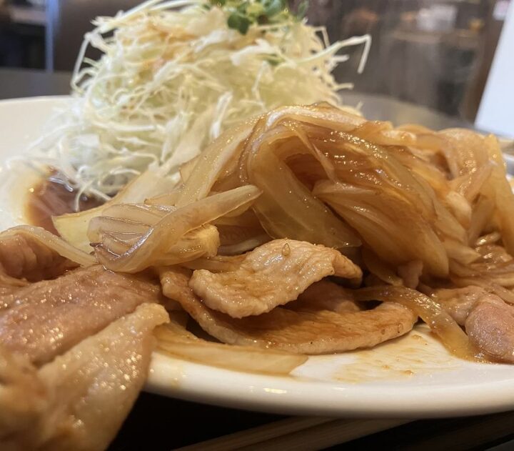 ボリューム満点のランチはアットホームな住吉の花千両