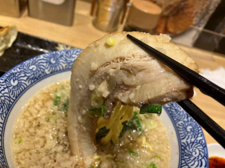 厚みのあるチャーシュー。