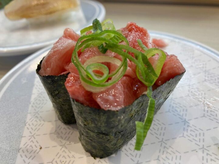 店長一押し、まぐろ軍艦