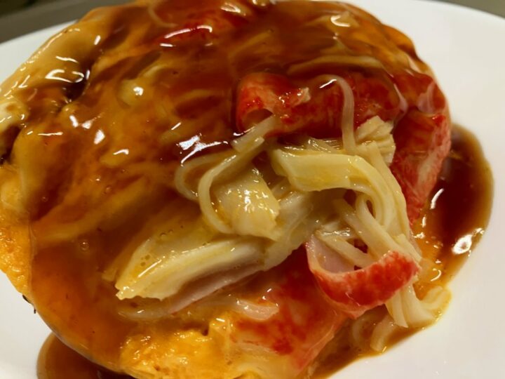 カニカマとマヨネーズに中華甘酢あんを使った時短レシピの天津飯