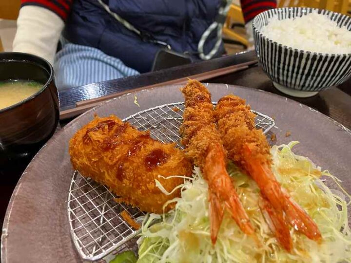 神楽坂さくら イオンモール浜松市野店 エビフライとクリームコロッケ定食