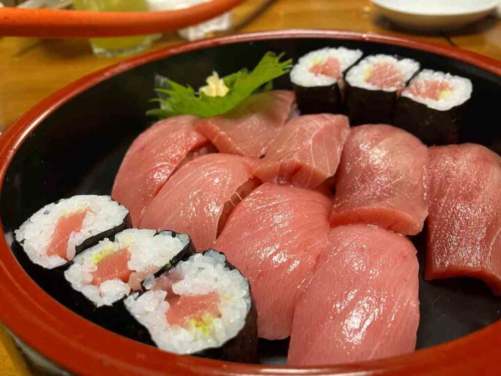 焼肉店なのににぎり寿しが絶品の里でムトウOB会