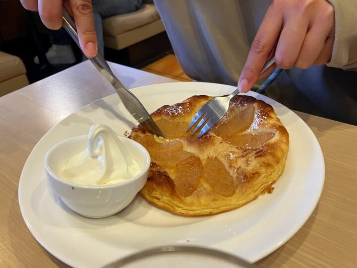 焼きたてりんごパイとソフトクリーム