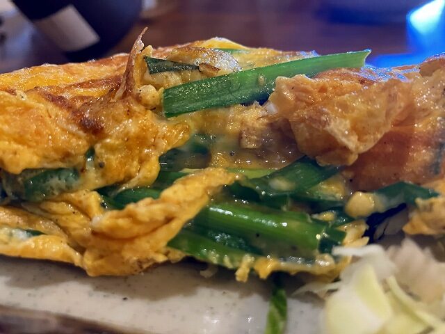 ニラがたっぷり入った住よしの卵焼き