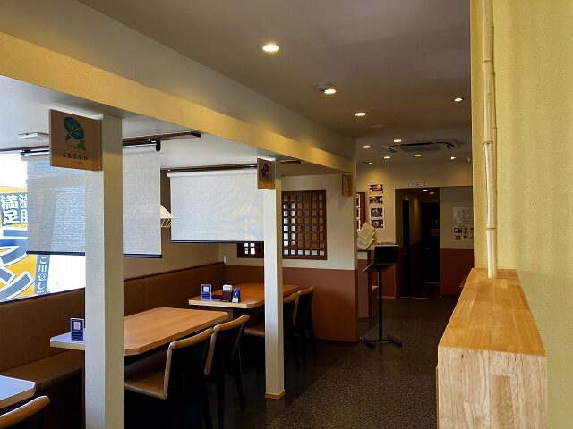 浜松市中央区 よし川原島店の店内風景