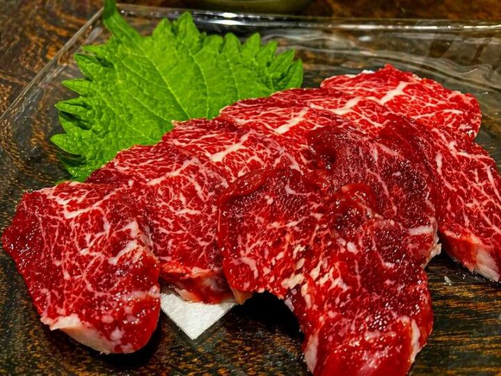 馬刺し盛り合わせ