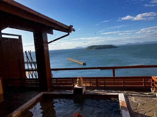 吉良竜宮ホテル屋上露天風呂から望む三河湾
