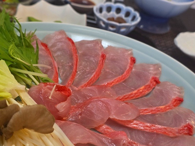 今宵の主役である「金目鯛のしゃぶしゃぶ」