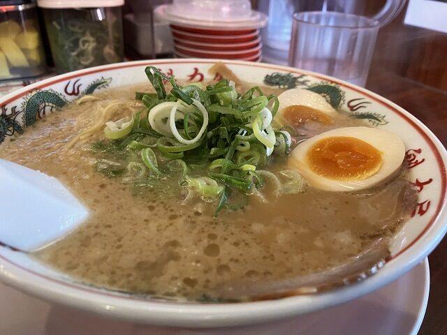 背脂醤油ラーメン全景