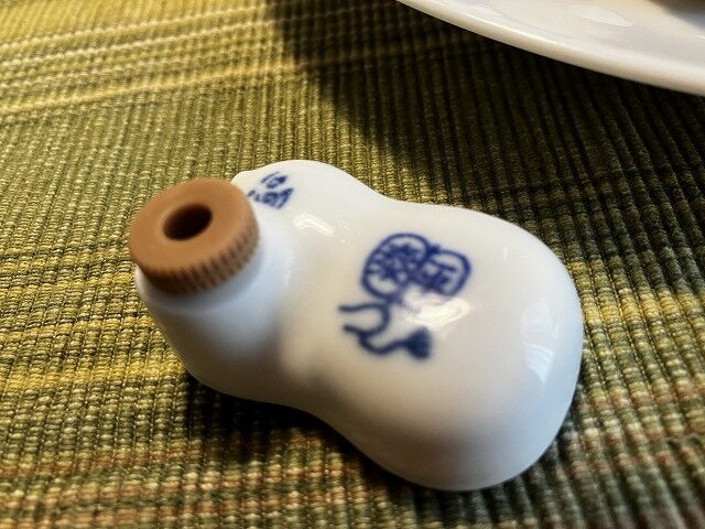 崎陽軒のひょうちゃん醤油入れ