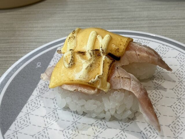 炙りサーモンチーズマヨ握り
