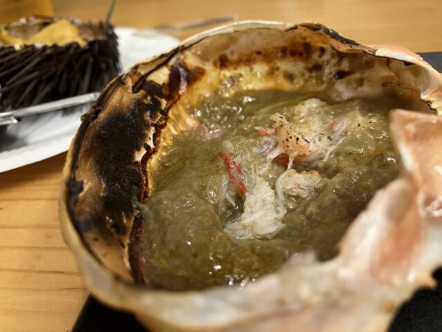 蟹みそ甲羅焼きのアップ