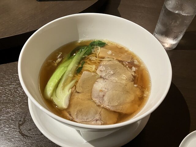 浜松四川飯店西塚店の醤油ラーメン
