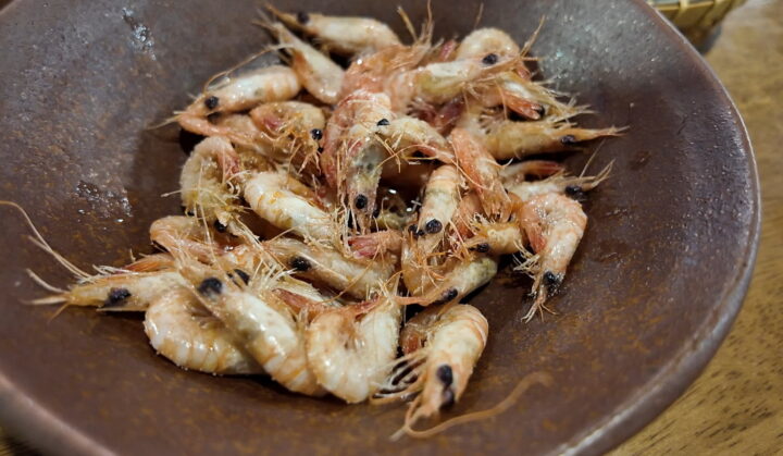 殻付きの赤しゃ海老を揚げたあゆちゃん家のから揚げ