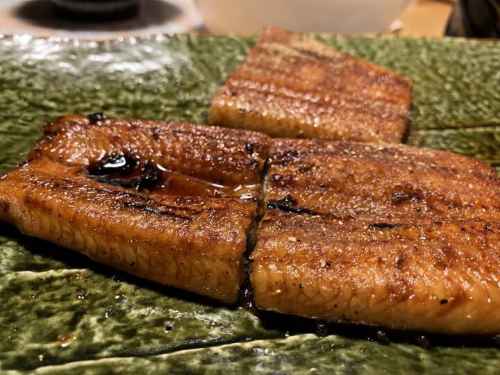 1,000円ちょっとで楽しむうなぎの蒲焼とカツオの贅沢な晩酌