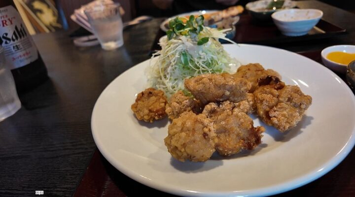 こんがりキツネ色に揚がった若鶏の竜田揚げ